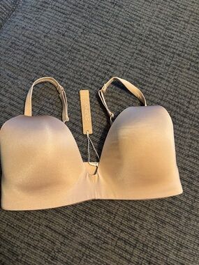 Skims maternity wireless form tshirt demi nursing bra